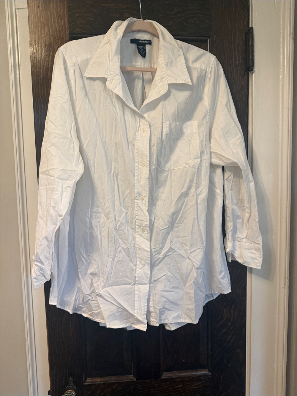 Denim 24/7 White Button-Up Shirt with Classic Collar